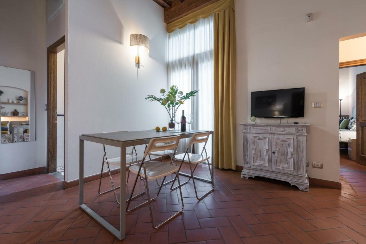 Perfect Location In Center Florenz